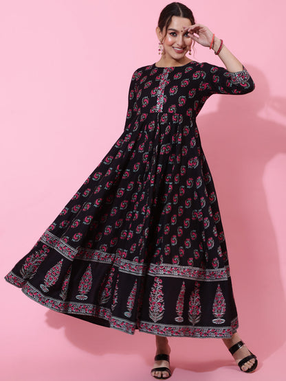 Cotton Ankle Length Printed Flared 3/4 Sleeves Round Neck Kurta