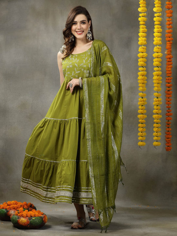 Stylum green cotton embroidered kurta wholesale manufacturer &amp; exporter from India