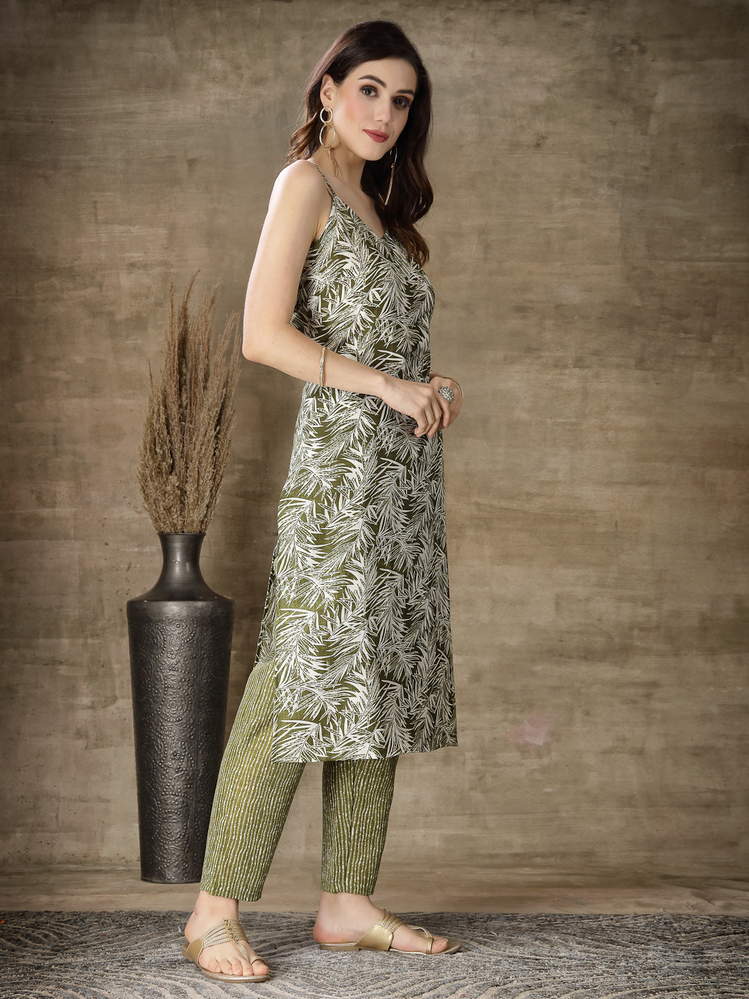 Printed Cotton Blend Straight Kurta Pant Set
