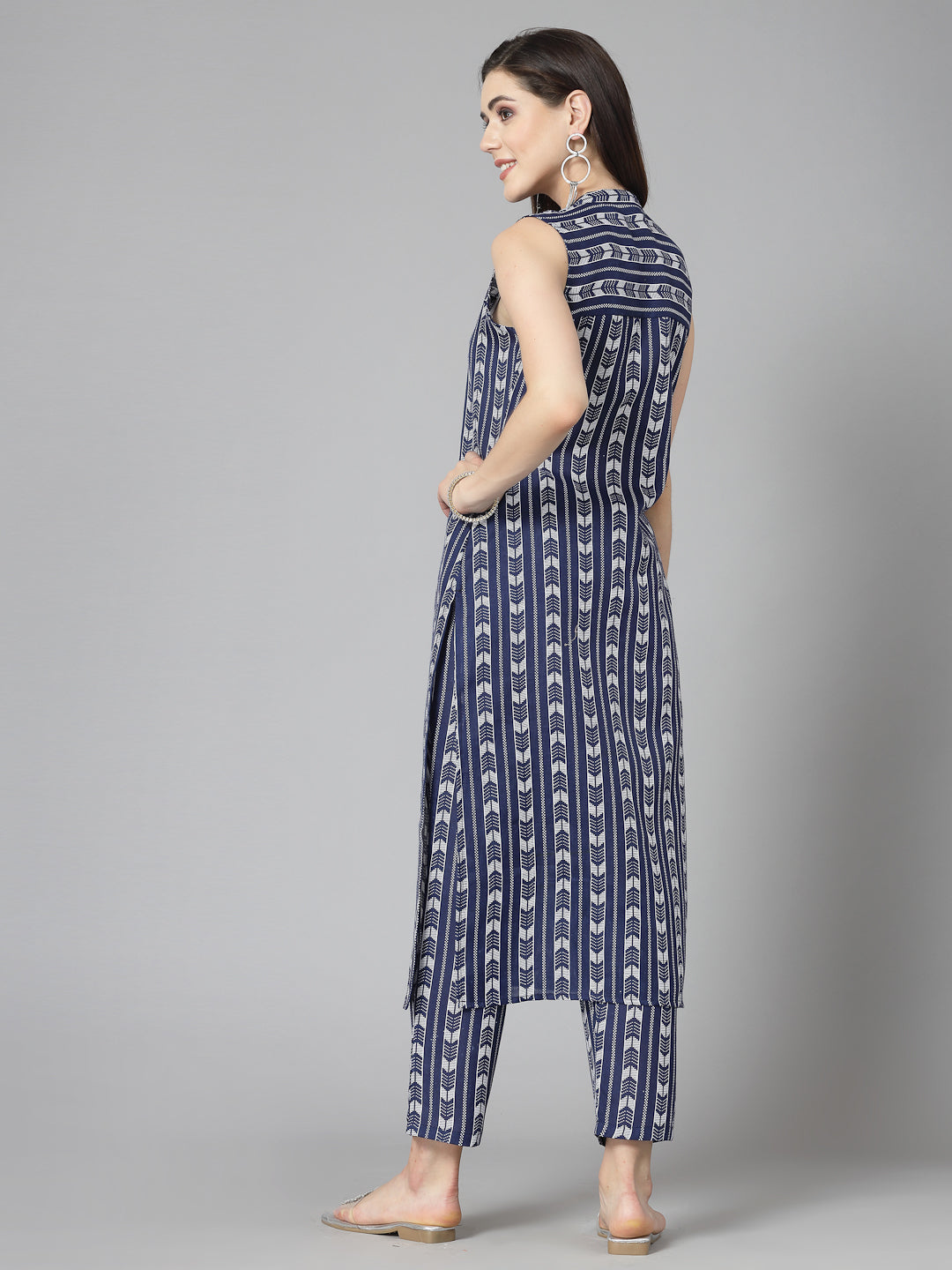 Printed Cotton Blend Straight Kurta Pant Set