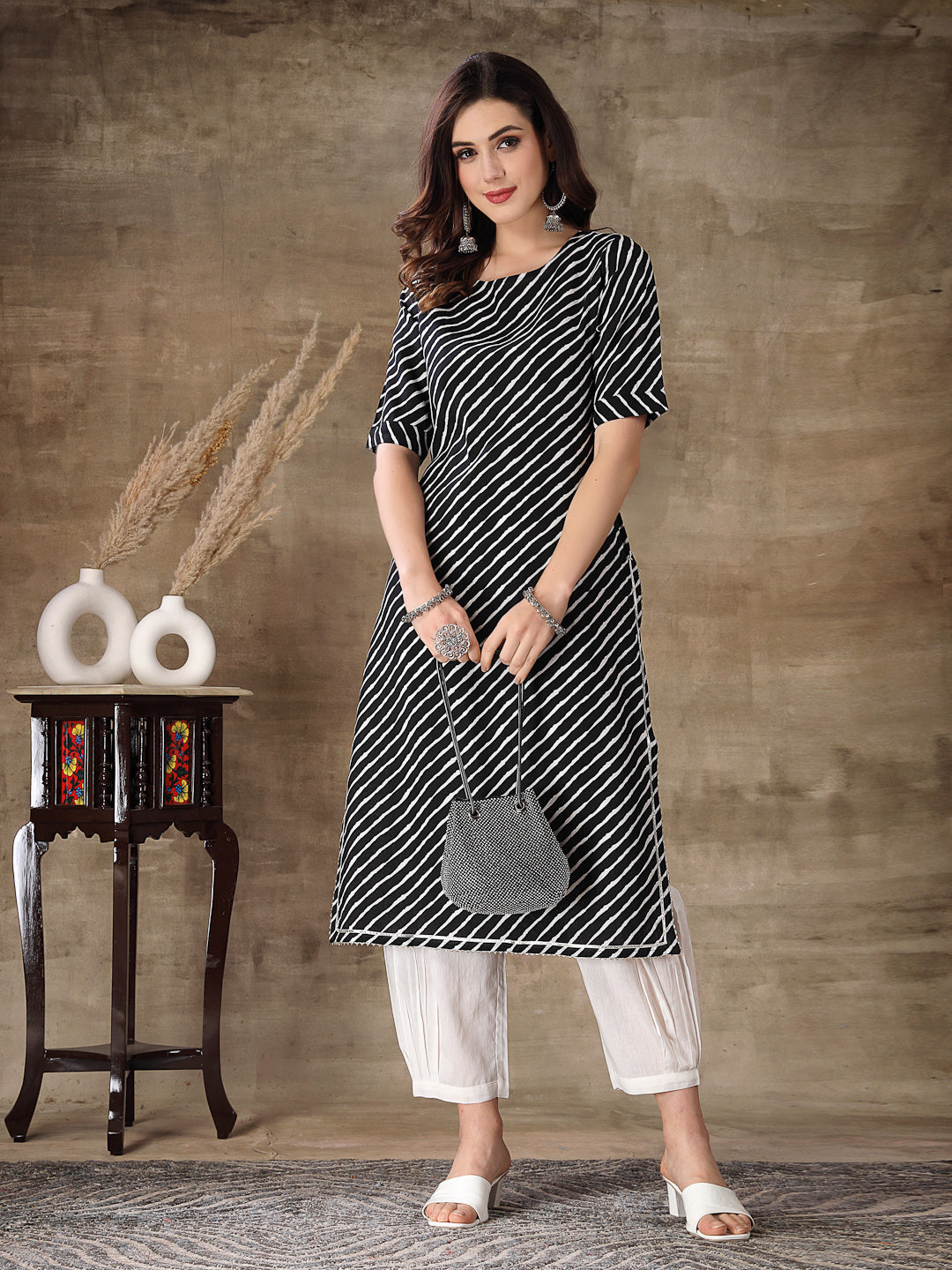 Lehariya Printed Cotton Straight Kurta Pant Set