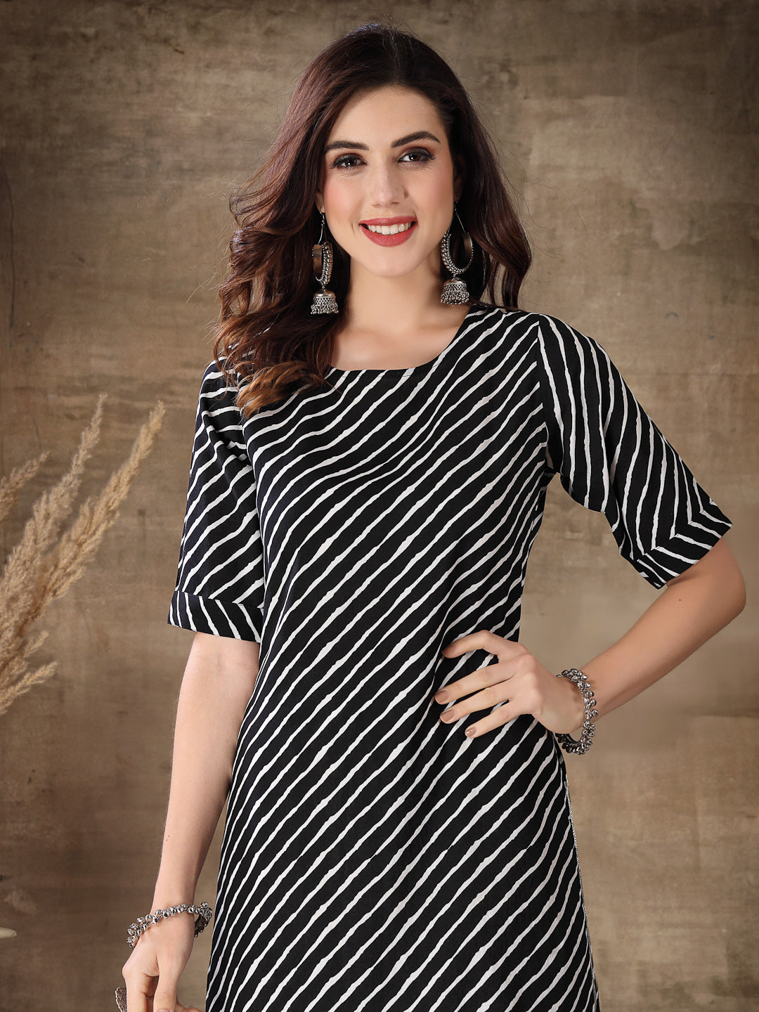 Lehariya Printed Cotton Straight Kurta Pant Set