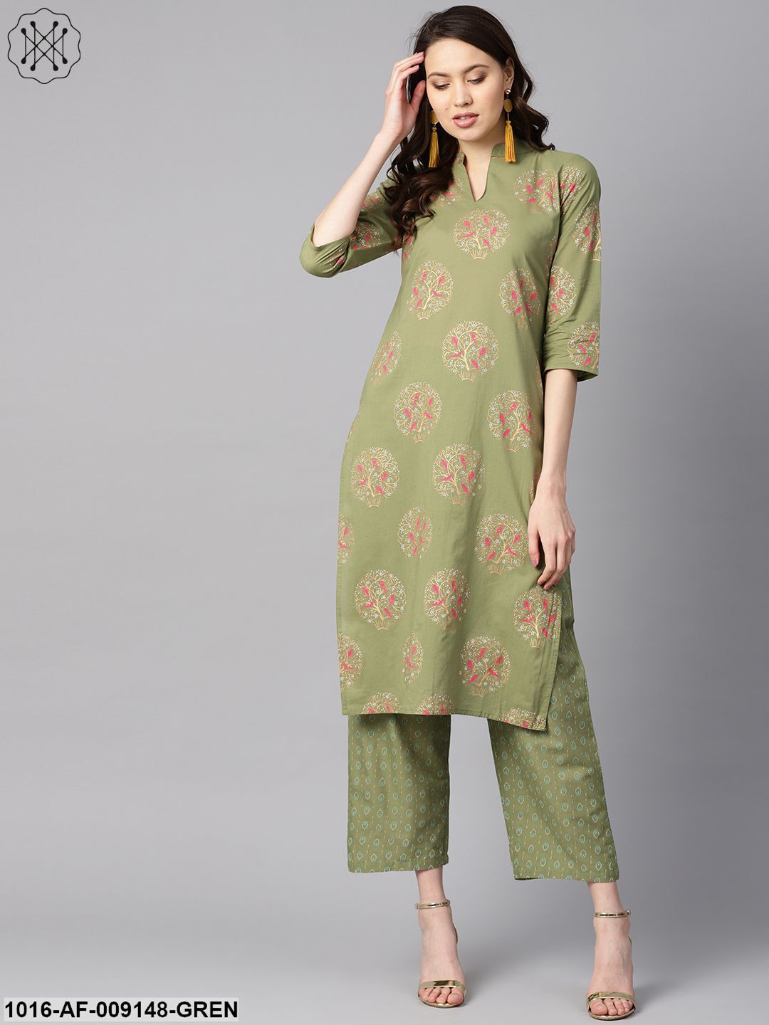 Pista Green Floral Printed 3/4Th Sleeve Kurta With Pista Green Printed Pants.