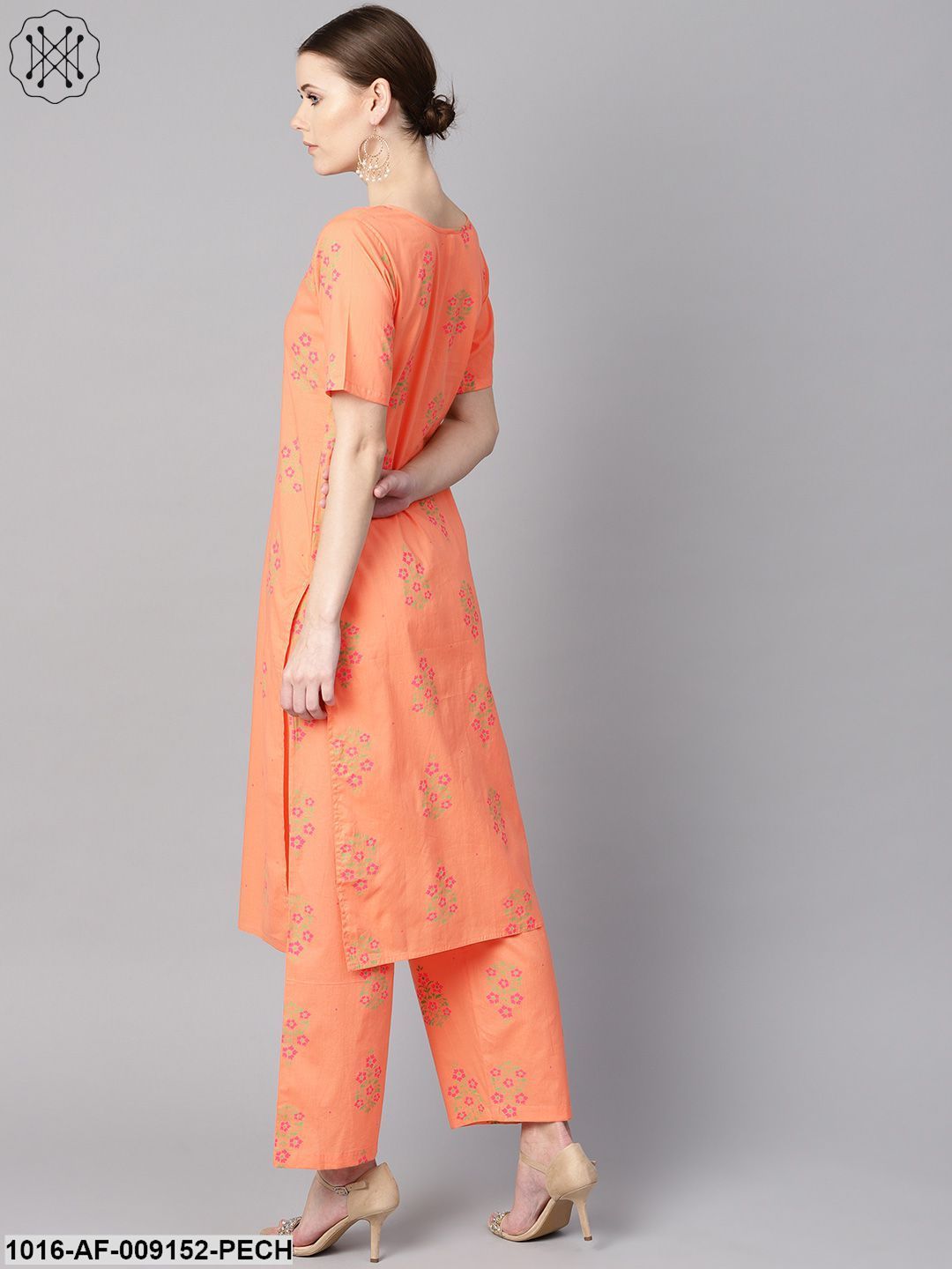 Peach Floral Sort Printed Kurta Set With Printed Pants