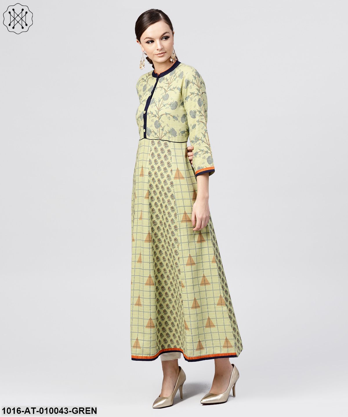 Pastel Green Printed Panelled Khari Kurta With Madarin Collar And Front Placket