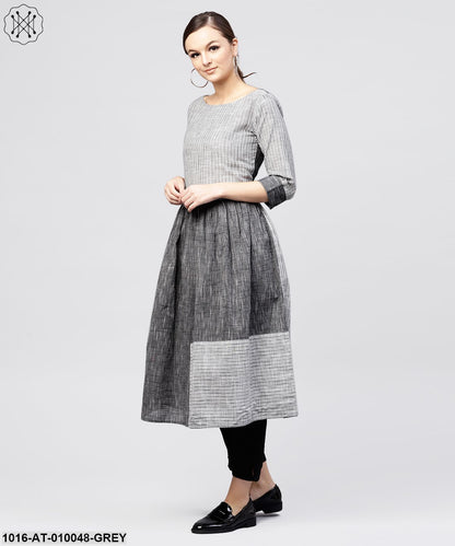 Grey Stripes Claff Length Kurta With 3/4 Sleeves