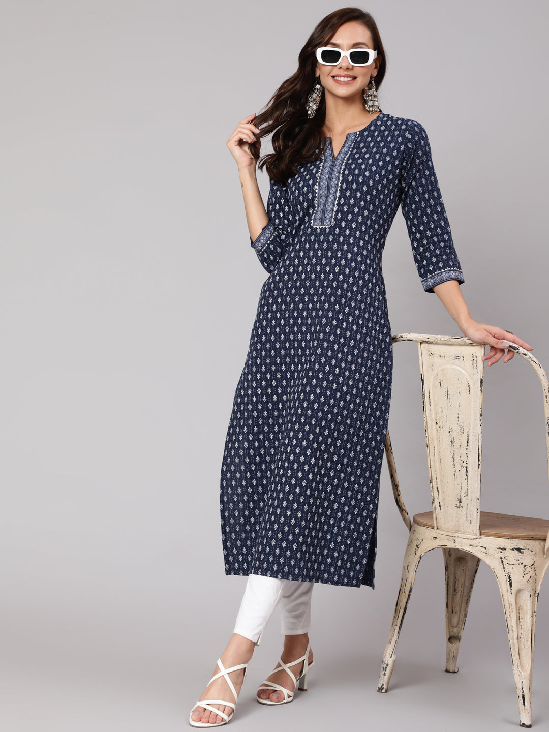 Navy Blue Ethnic Printed Straight Kurta With Three Quarter Sleeves