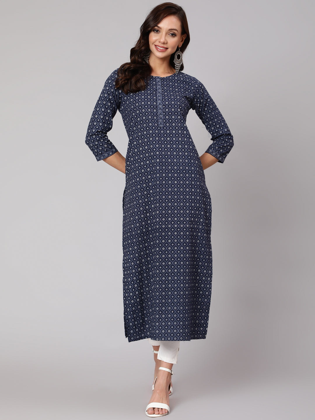 Blue Printed Straight kurta With Three Quarter Sleeves