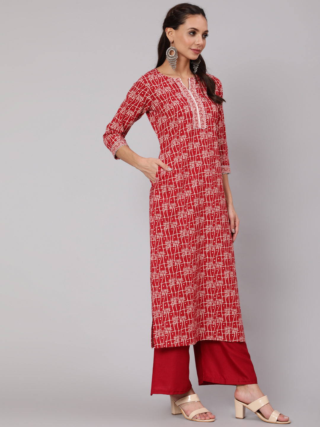Red Geometric Printed Straight Kurta With Three Quarter Sleeves