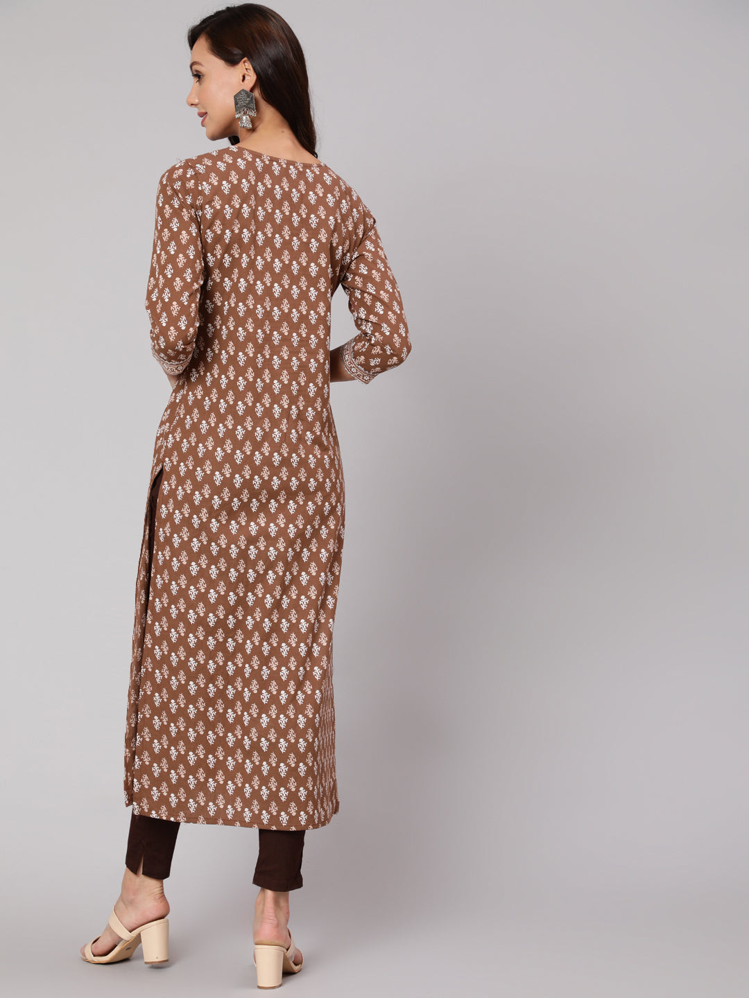 Brown Printed Straight kurta With Three Quarter Sleeves
