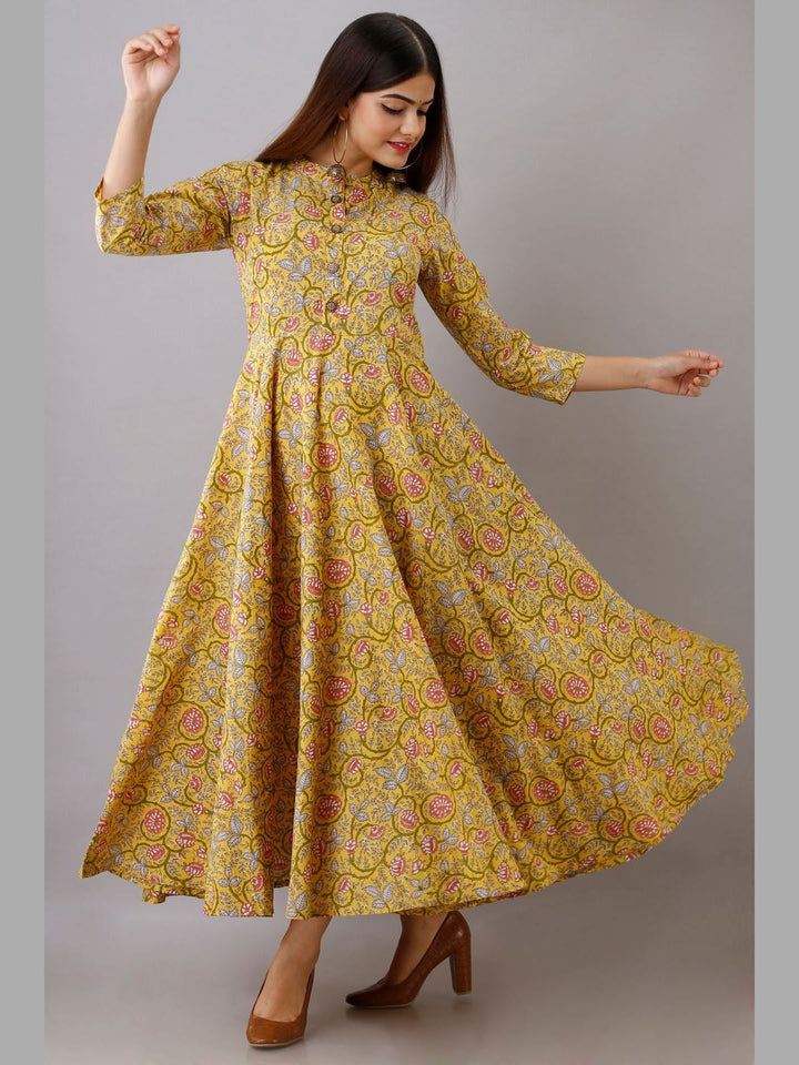 Women Cotton Printed Flared Kurta