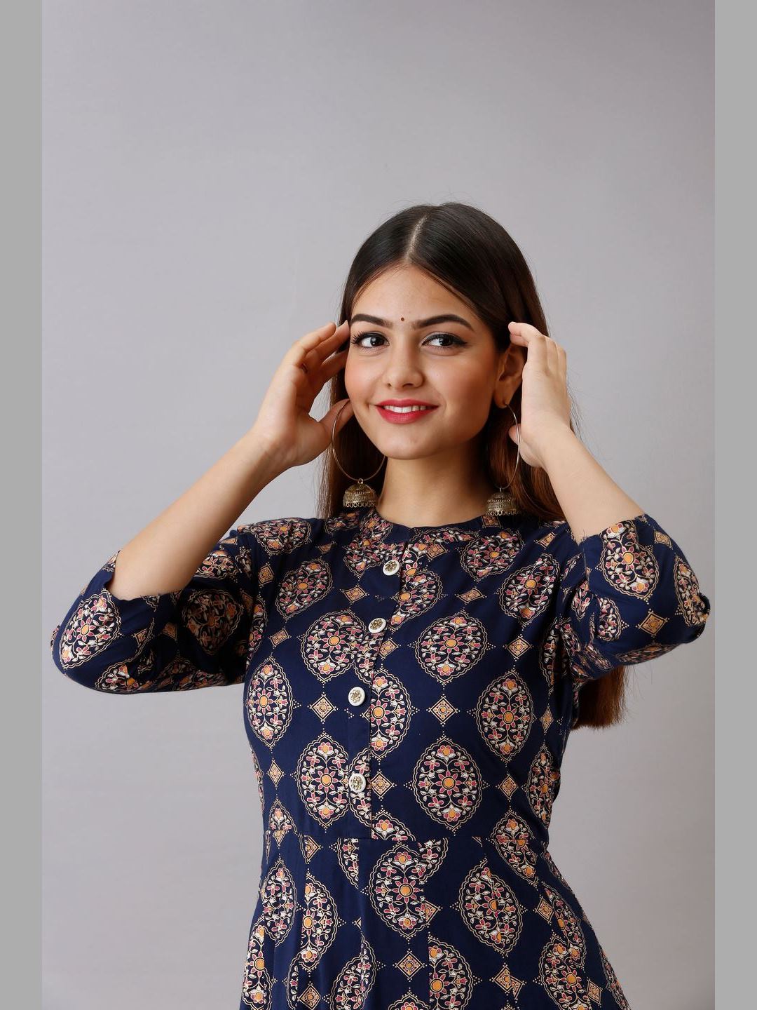 Women Rayon Printed Flared Kurta