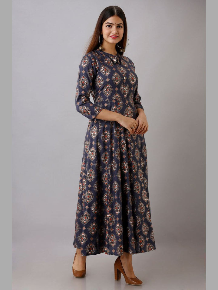 Women Rayon Printed Flared Kurta