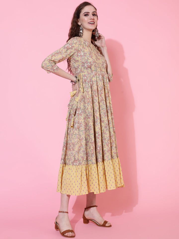 Cotton Printed Calf Length Flared 3/4 Sleeve Round Kurta