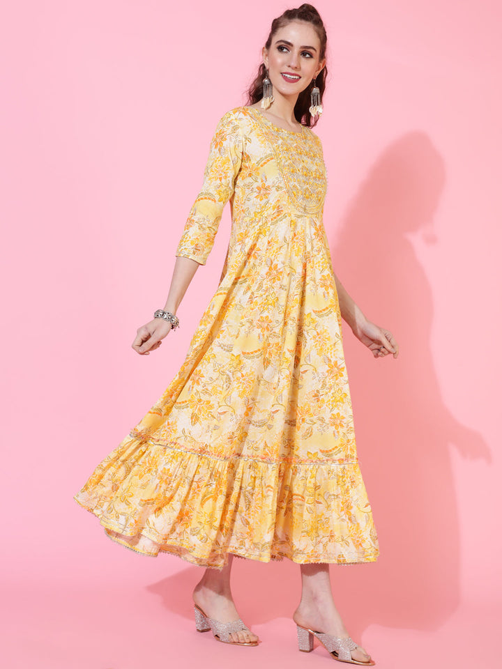 Cotton Calf Printed Flared 3/4 sleeves Round Neck Kurta