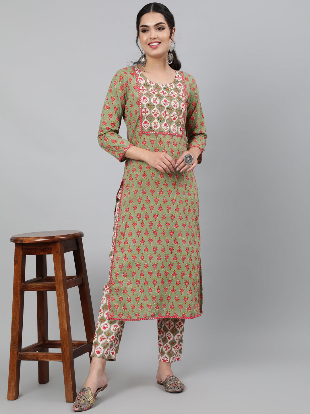 Cotton Green Calf Length Straight 3/4 Sleeve Round Neck Printed Kurta & Pant Set