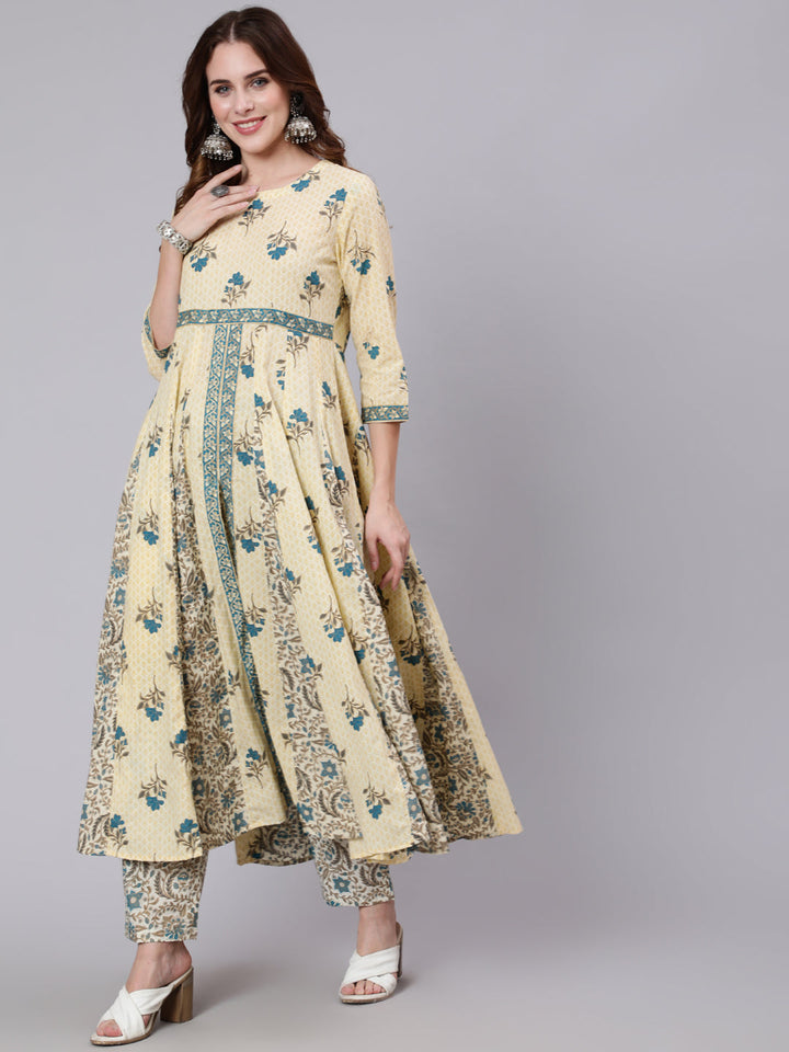 Cotton Calf Length Printed Flared 3/4 Sleeve Round Neck Kurta Pant Set