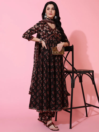 Cotton Calf Length Semi Flared 3/4 Sleeve Printed V-Neck Kurta Bottom Dupatta Set