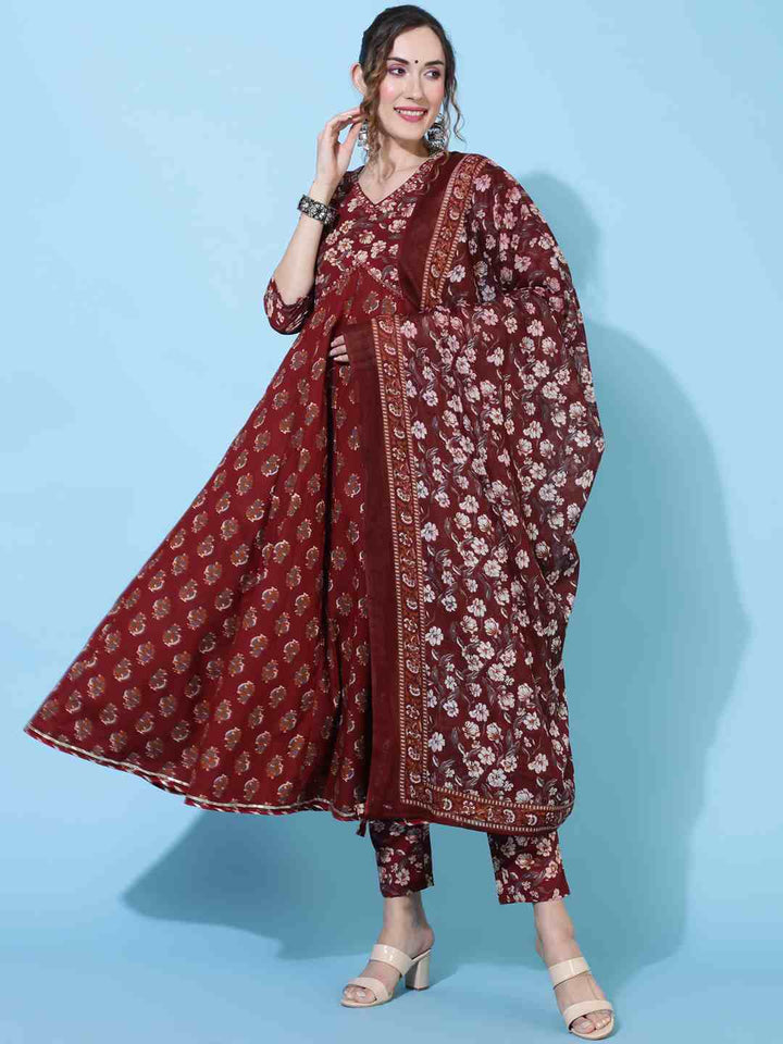Cotton  Calf Length Printed Flared 3/4 sleeves V neck Kurta Bottom Dupatta Set