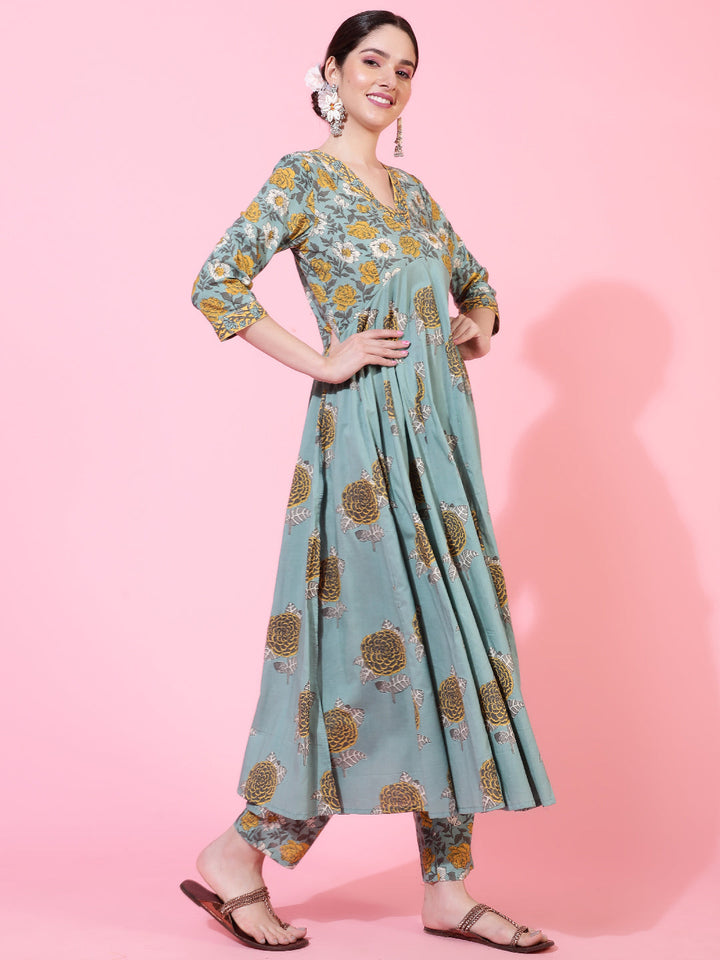 Cotton  Calf Length Printed Flared 3/4 Sleeve V-Neck Kurta Bottom Dupatta Set