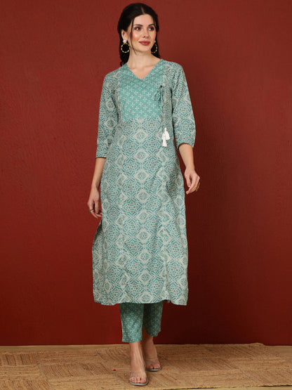 Cotton Calf Length Printed Straight 3/4 Sleeves V-Neck Kurta Bottom Set