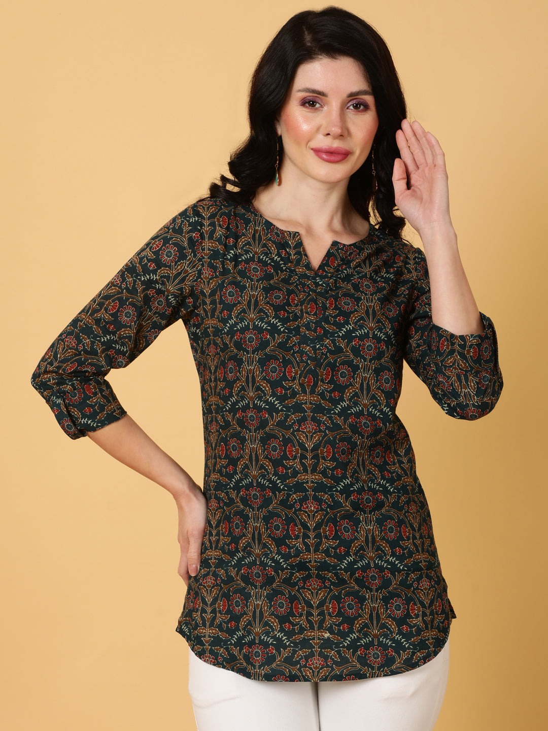 Cotton  Crop Length Printed Regular 3/4 Sleeves Round Top