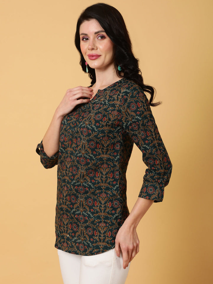 Cotton  Crop Length Printed Regular 3/4 Sleeves Round Top