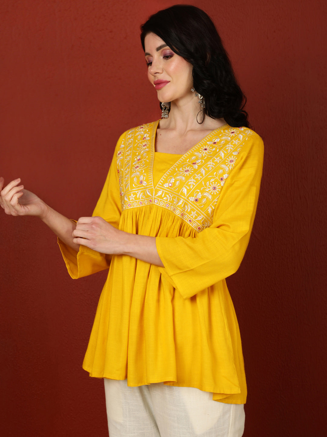 Rayon  Crop Length Printed Flared 3/4 Sleeves V-Neck Top