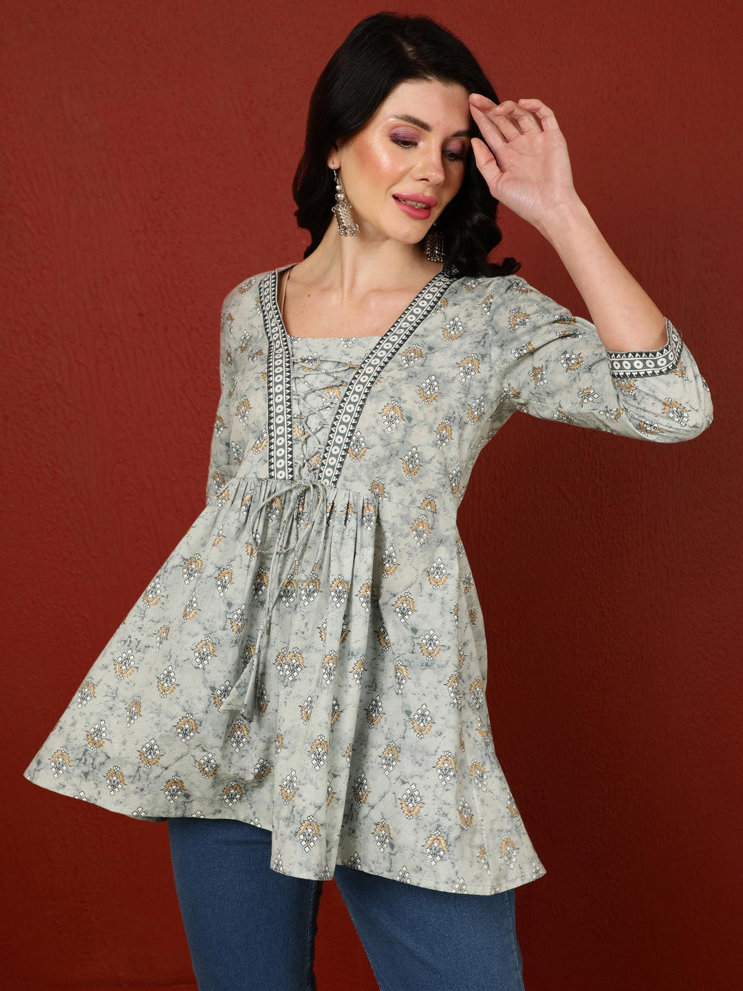 Cotton  Crop Length Printed Flared 3/4 Sleeves V-Neck Top