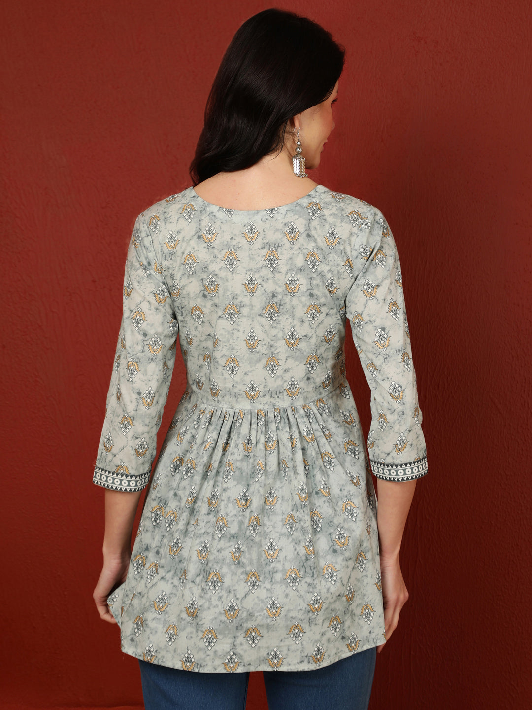 Cotton  Crop Length Printed Flared 3/4 Sleeves V-Neck Top