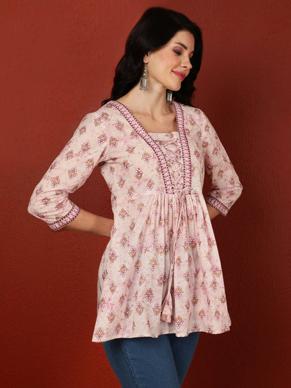 Cotton  Crop Length Printed Flared 3/4 Sleeves V-Neck Top
