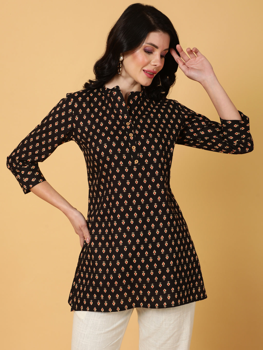 Cotton Short Length Printed Straight 3/4 Sleeves Mandarin Top