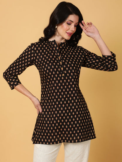 Cotton Short Length Printed Straight 3/4 Sleeves Mandarin Top