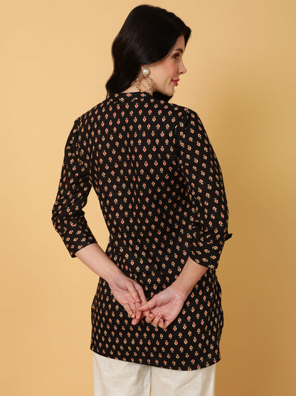 Cotton Short Length Printed Straight 3/4 Sleeves Mandarin Top