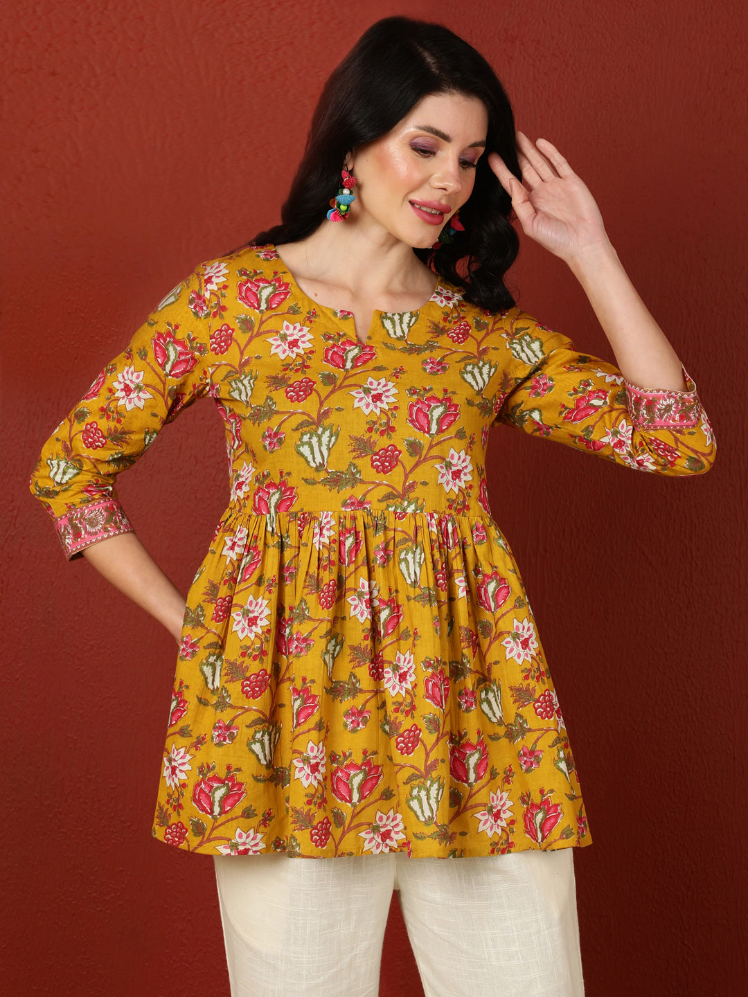 Cotton Short Length Printed Flared 3/4 Sleeves Round Top
