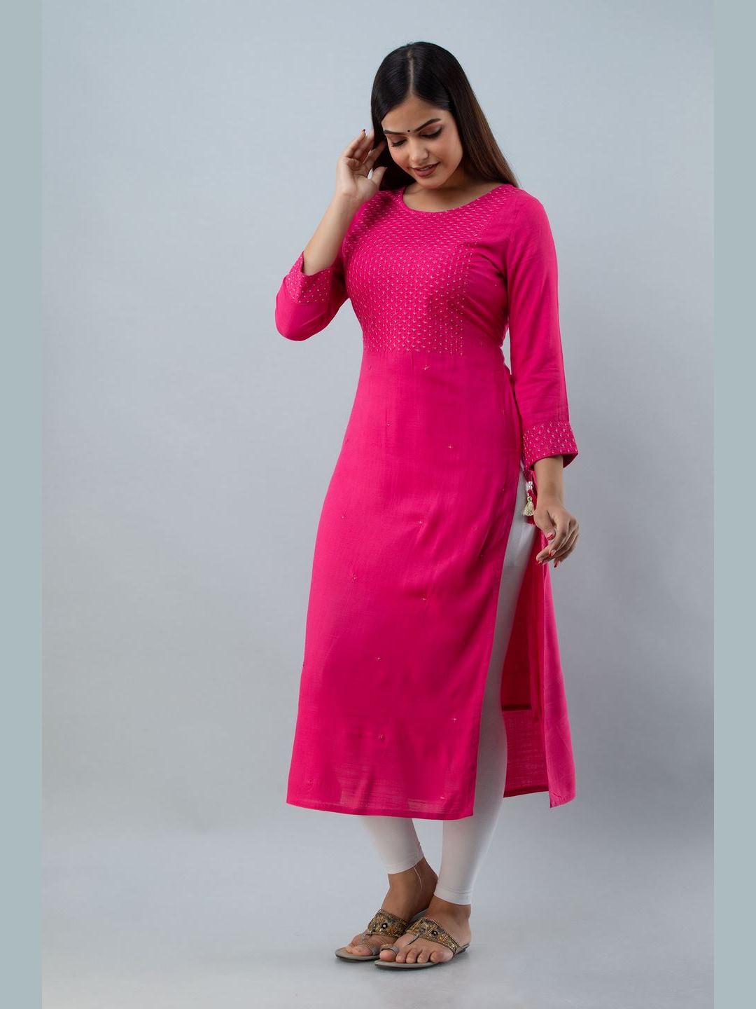 Embroidered Rayon Round Neck 3/4 Sleeve Straight Calf Kurta