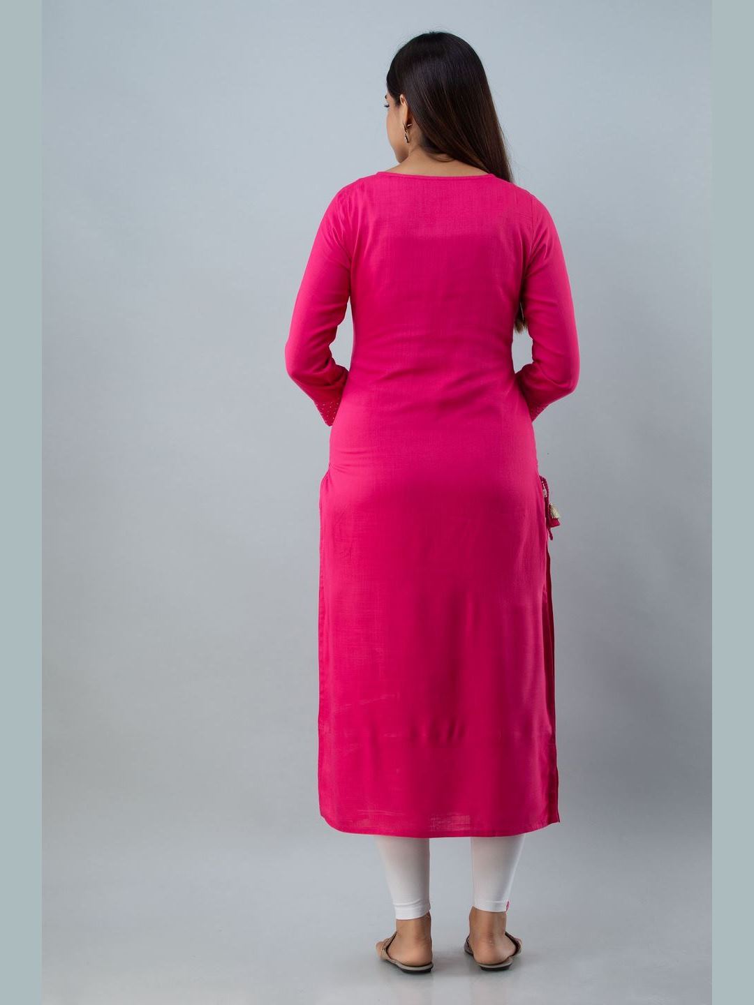 Embroidered Rayon Round Neck 3/4 Sleeve Straight Calf Kurta