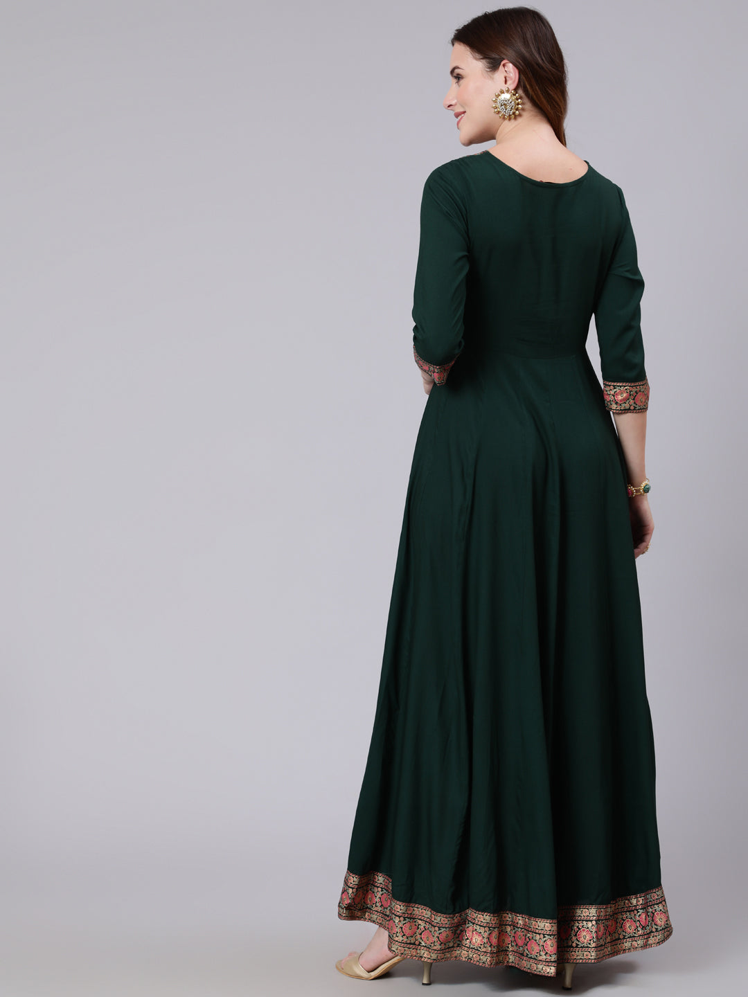 Rayon Slub Full Length Solid Flared 3/4 Sleeve V Neck Kurta Dupatta