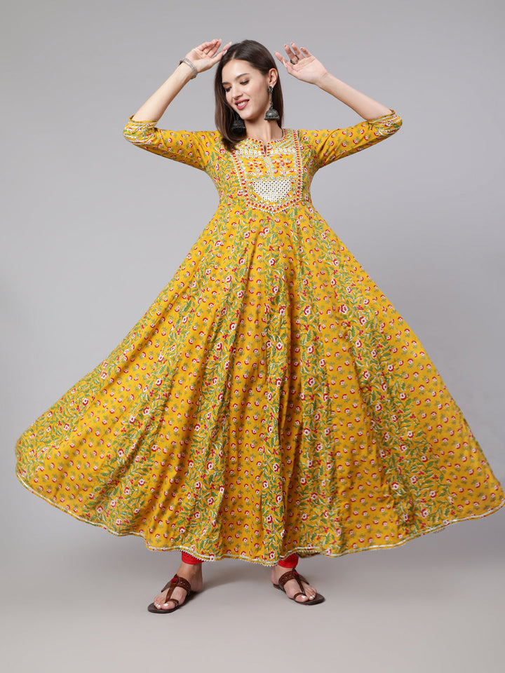 Cotton Ankle Length Printed Flared 3/4 Sleeve Round Neck Kurta