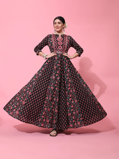 Cotton Full Length Printed Flared 3/4 Sleeve Collar Neck Kurta