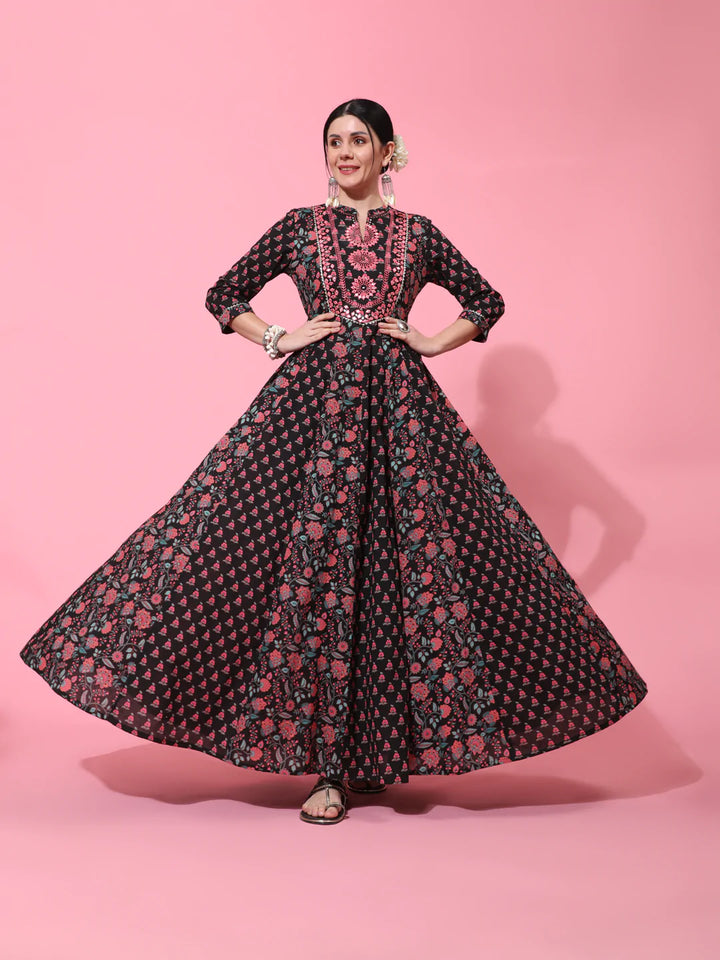 Cotton Full Length Printed Flared 3/4 Sleeve Collar Neck Kurta