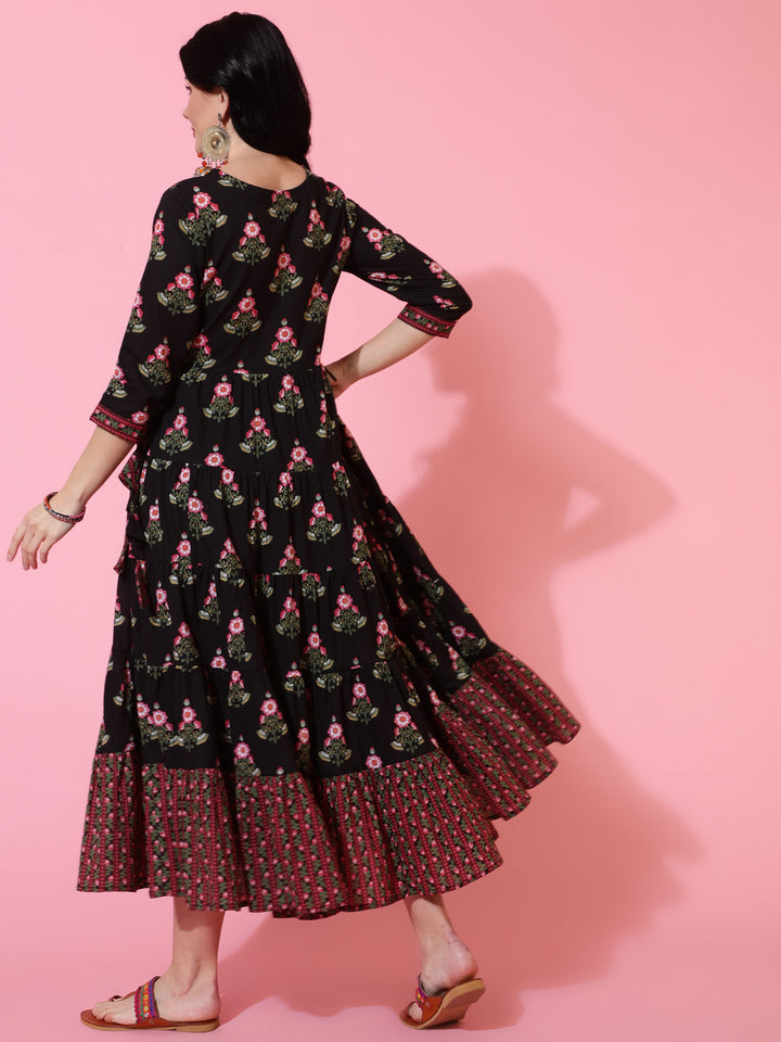 Cotton Calf Length Flared 3/4 Sleeve Printed V-Neck Kurta