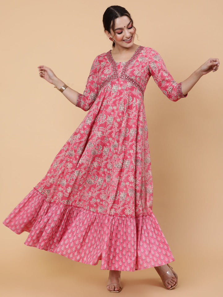 Cotton Ankle Printed Flared 3/4 Sleeve V Kurta