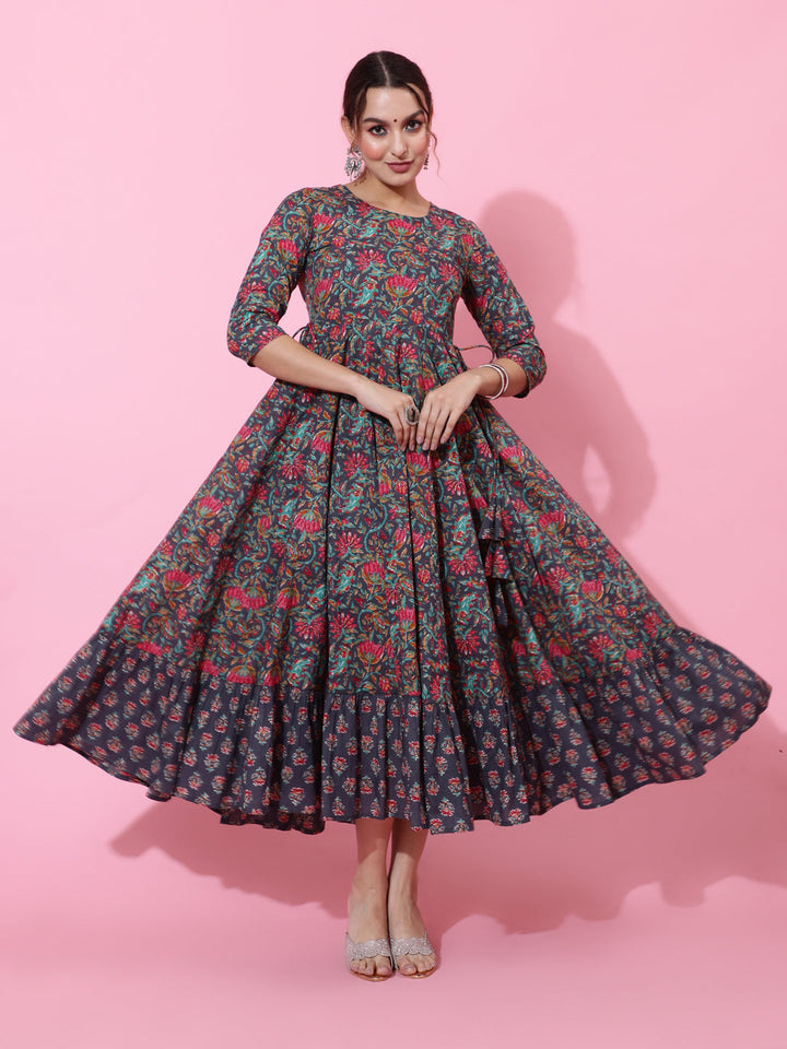 Cotton Calf Printed Flared 3/4 Sleeve Round Kurta