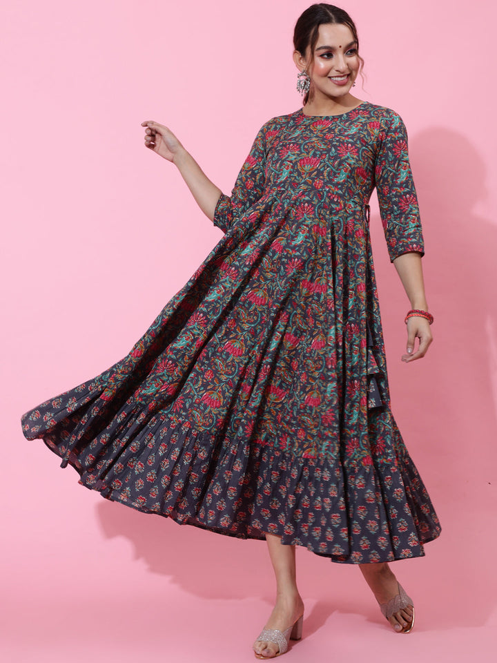 Cotton Calf Printed Flared 3/4 Sleeve Round Kurta