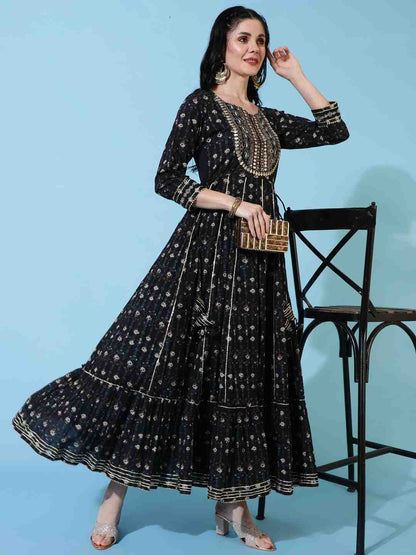 Cotton Printed Embroidered Round Neck 3/4 Sleeves Kurta