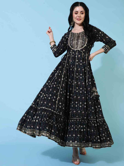 Cotton Printed Embroidered Round Neck 3/4 Sleeves Kurta