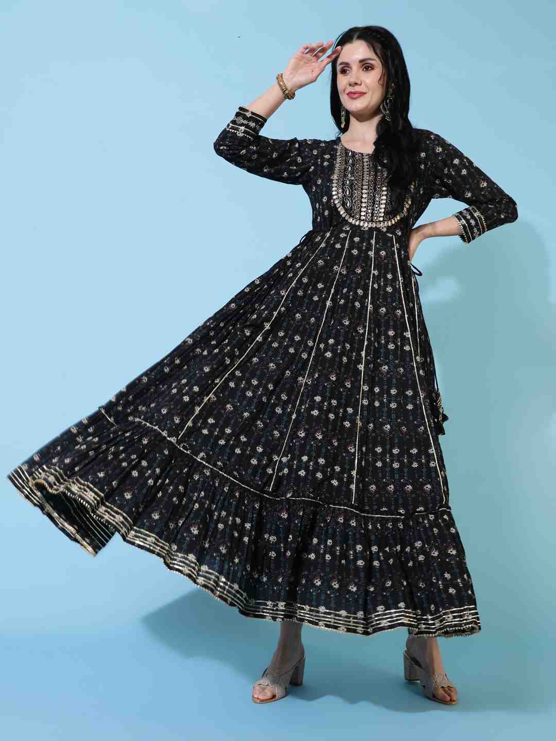 Cotton Printed Embroidered Round Neck 3/4 Sleeves Kurta