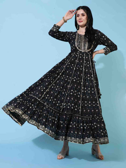 Cotton Printed Embroidered Round Neck 3/4 Sleeves Kurta
