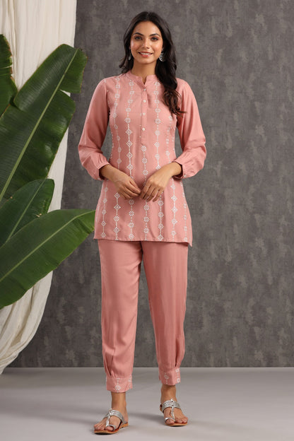 Onionpink Rayon Embroidered Straight Kurta Pant Set